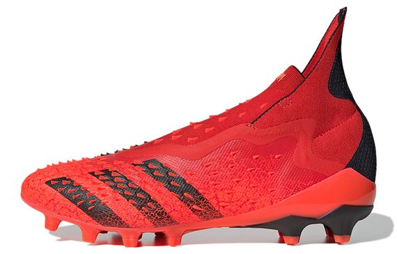 Adidas Predator Freak + AG（ ）