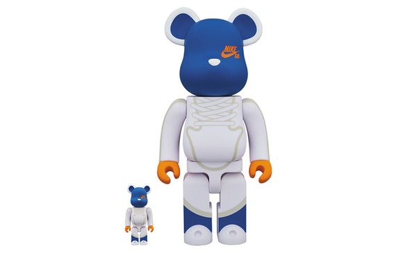 BE@RBRICK x Nike sb