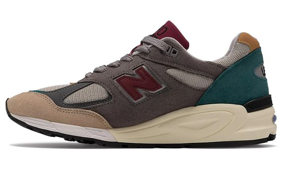 New Balance NB 990 V2