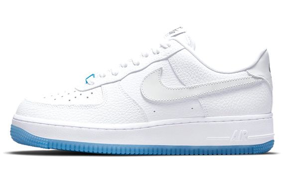 Nike Air Force 1 07 LX UV