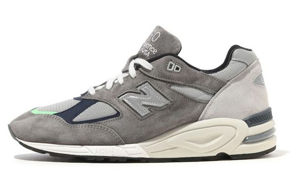 MADNESS x New Balance NB 990 V2