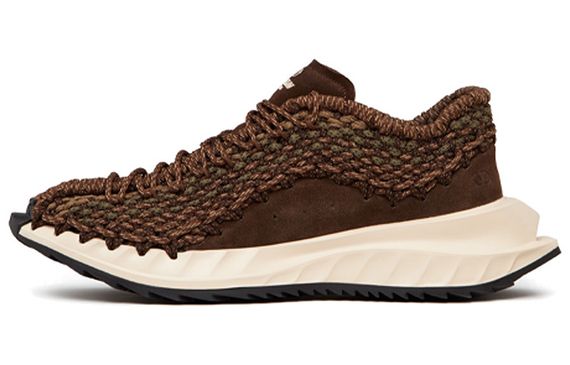 Valentino Crochet