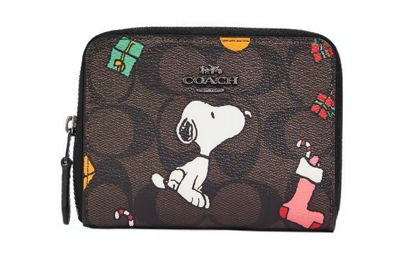COACH x Peanuts Snoopy Zip Around 11