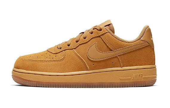 Nike Air Force 1 LV8 3