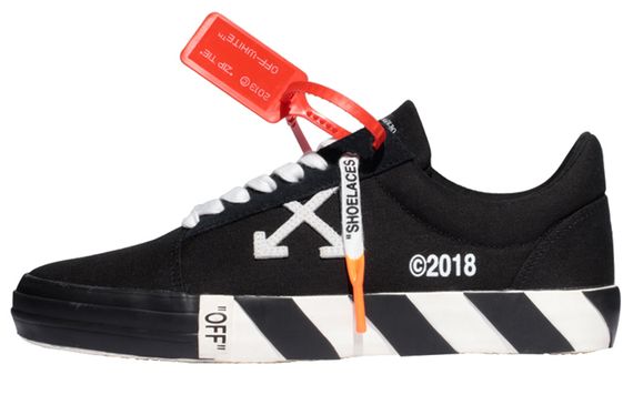 OFF-WHITE