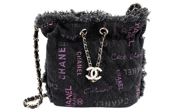 CHANEL 22P Max