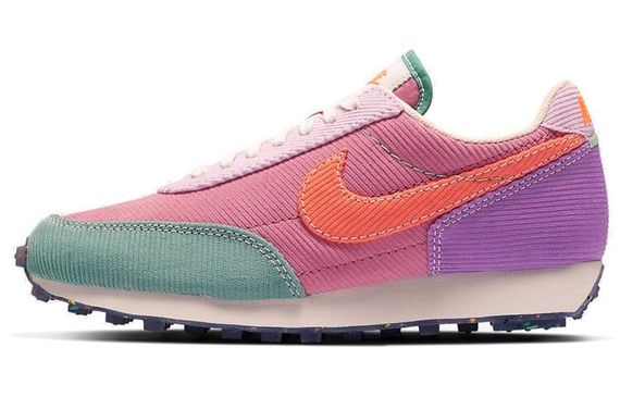 Nike Daybreak Desert Berry