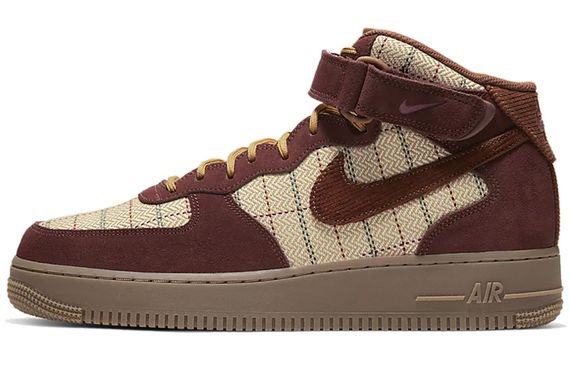 Nike Air Force 1 07 LV8
