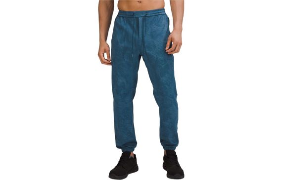 Lululemon/ Relaxed