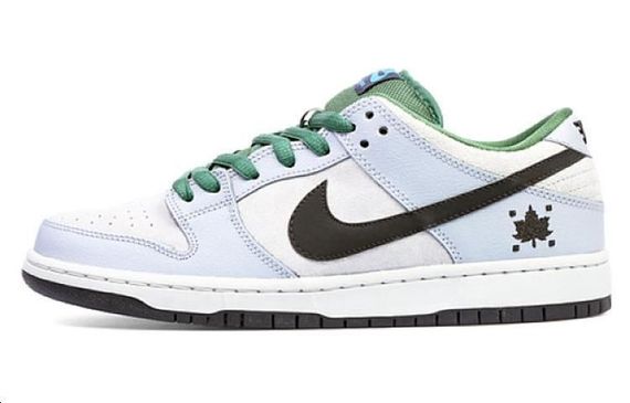 Nike Dunk SB Maple Leaf Central Park
