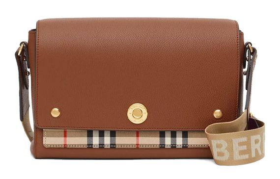 Burberry Note Vintage Logo