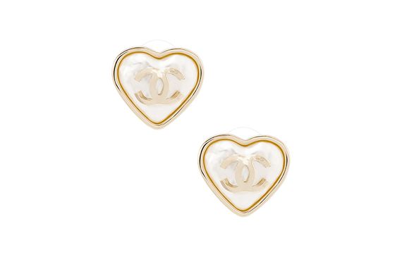 CHANEL C logo