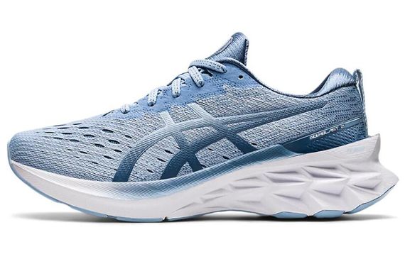 Asics Novablast 2