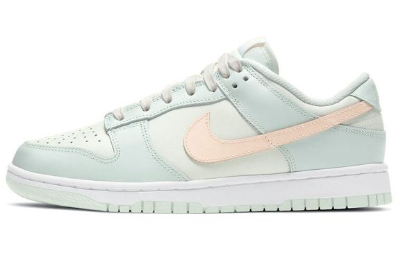 Nike Dunk barely green