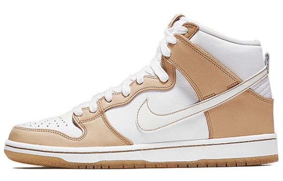 Premier x Nike Dunk SB