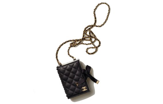 CHANEL 22B