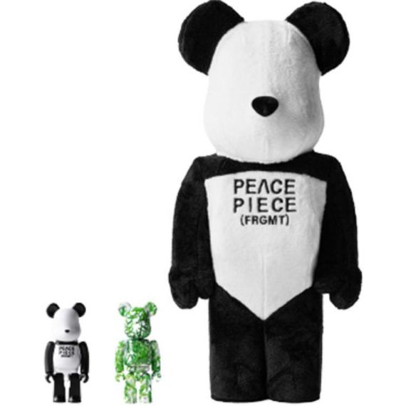 BE@RBRICK 1000%400%100% B@PANDA 7cm/28cm