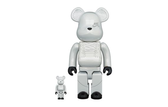 BE@RBRICK x NIKE SB 2020
