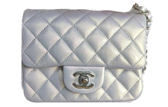 CHANEL Classic Flap CF /