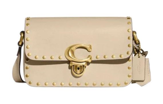 COACH Studio 19