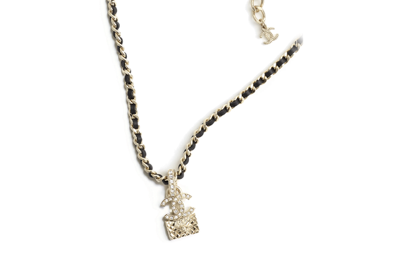 【23B 】 CHANEL C