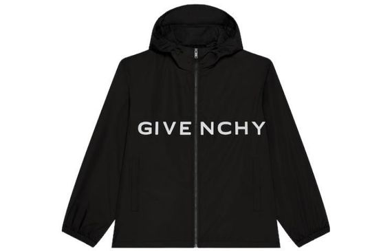 GIVENCHY
