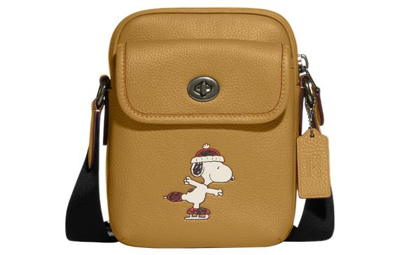 COACH x Peanuts Snoopy Heritage 15