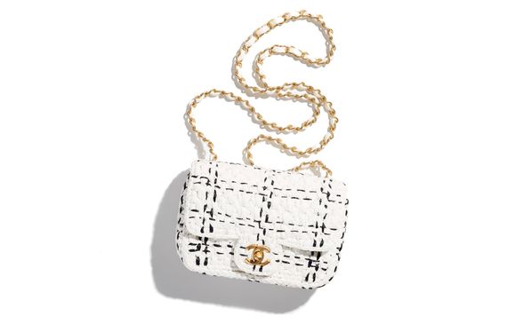 CHANEL /