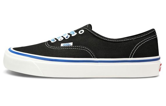Vans Authentic