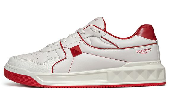 Valentino One Stud
