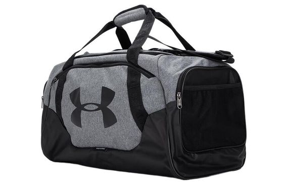 Under Armour UA /