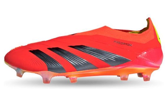 Adidas Predator FG（ ）