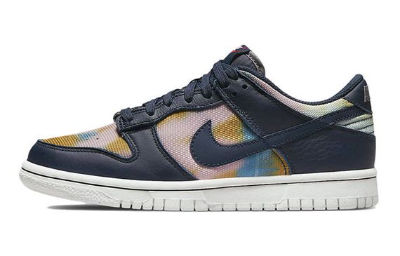 Nike Dunk SE &quot;Graffiti&quot;