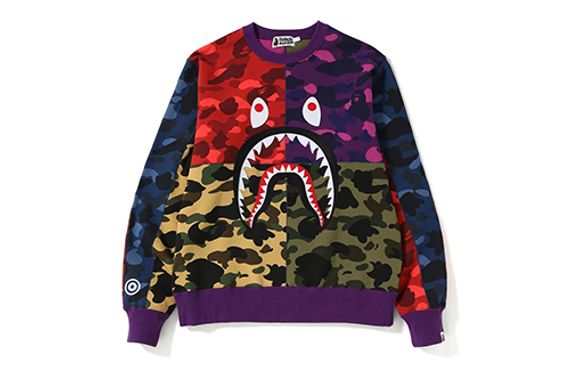 A BATHING APE MIX CAMO SHARK CRAZY WIDE SWEAT multi1