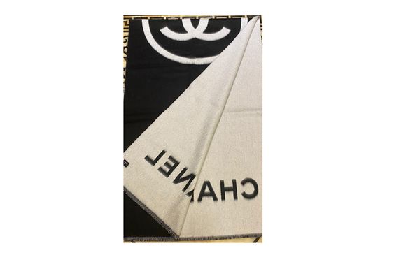 CHANEL C logo