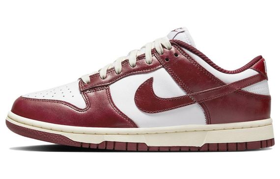 Nike Dunk Low PRM &quot;Team Red&quot;and White