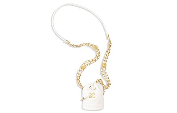 【 】 CHANEL 22A \