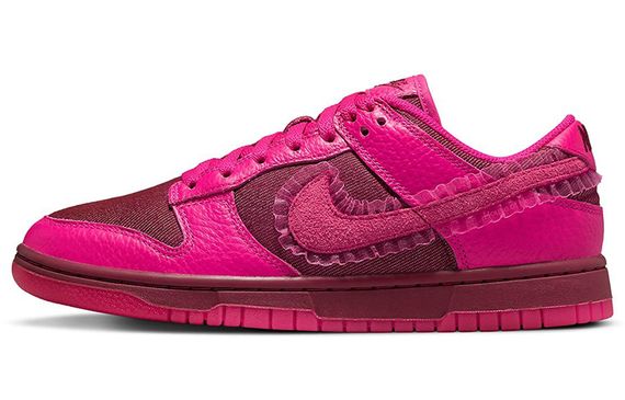 Nike Dunk &quot;Valentine&#39;s Day&quot;