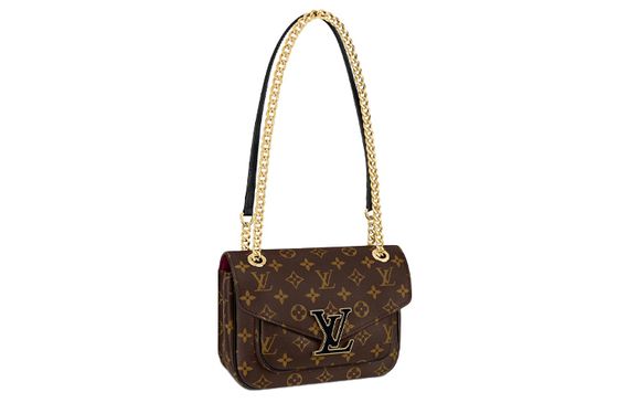 LOUIS VUITTON Passy