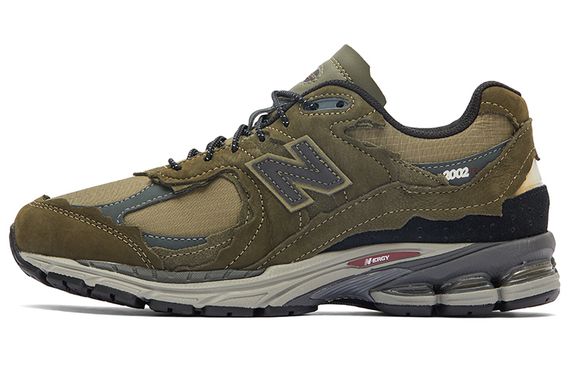 New Balance NB 2002R