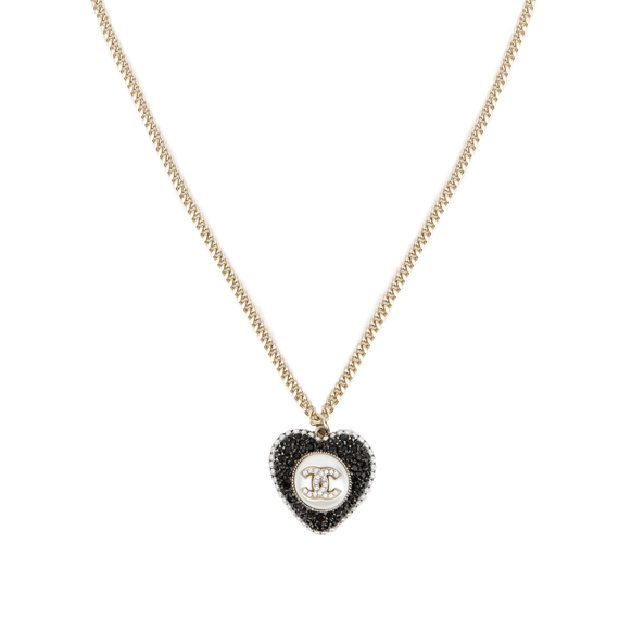 CHANEL /