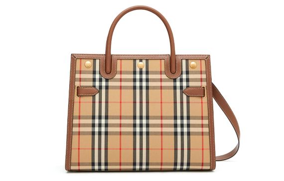 Burberry Title Vintage