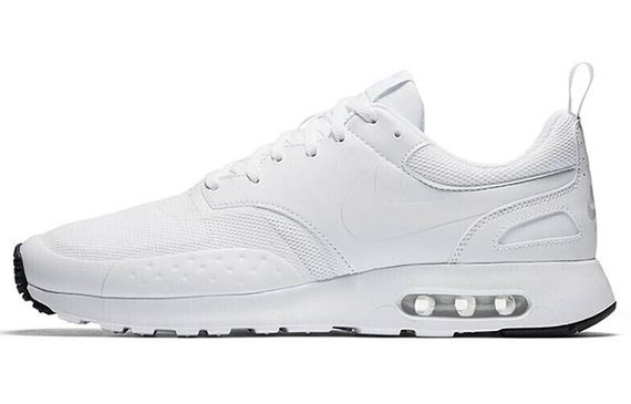 Nike Air Max Vision