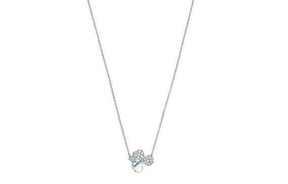 TIFFANY &amp; CO. Paper Flowers