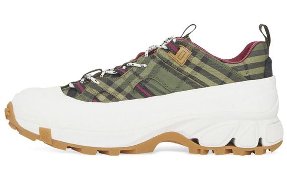 Burberry Arthur