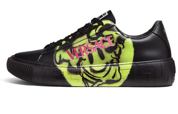 VERSACE