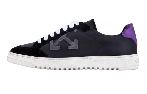 OFF-WHITE
