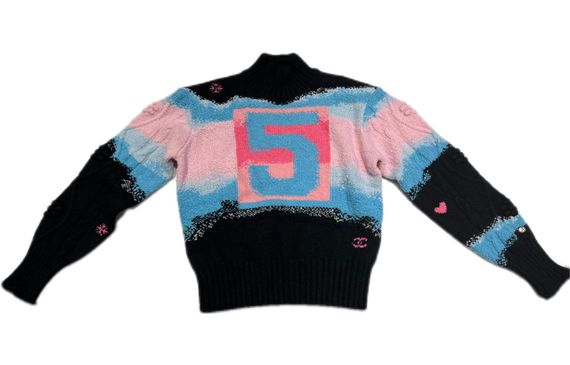 CHANEL FW22 logo