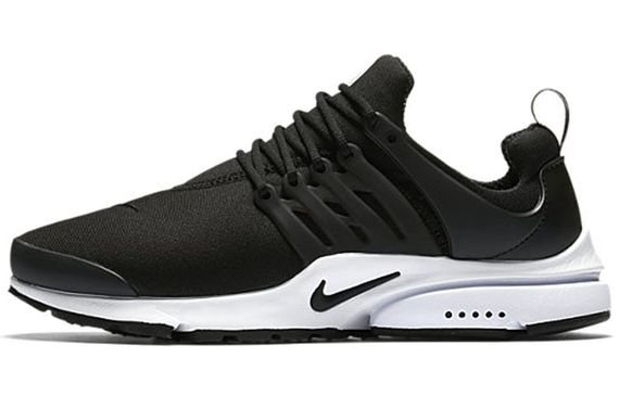 Nike Air Pegasus Essential