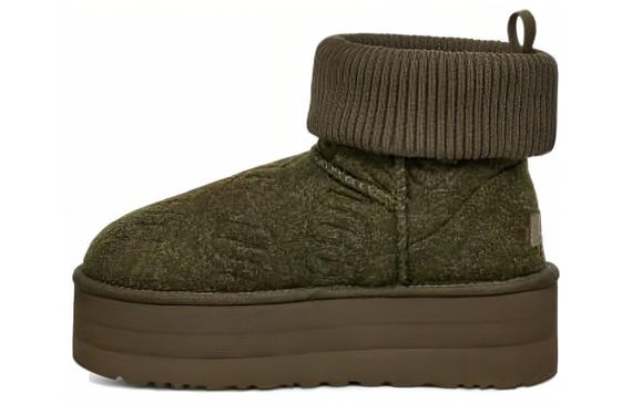 UGG